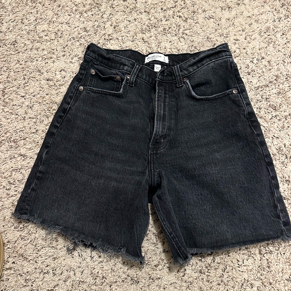 Abercrombie & Fitch the 7” Dad short High-Rise Denim Shorts 28 Black Grey